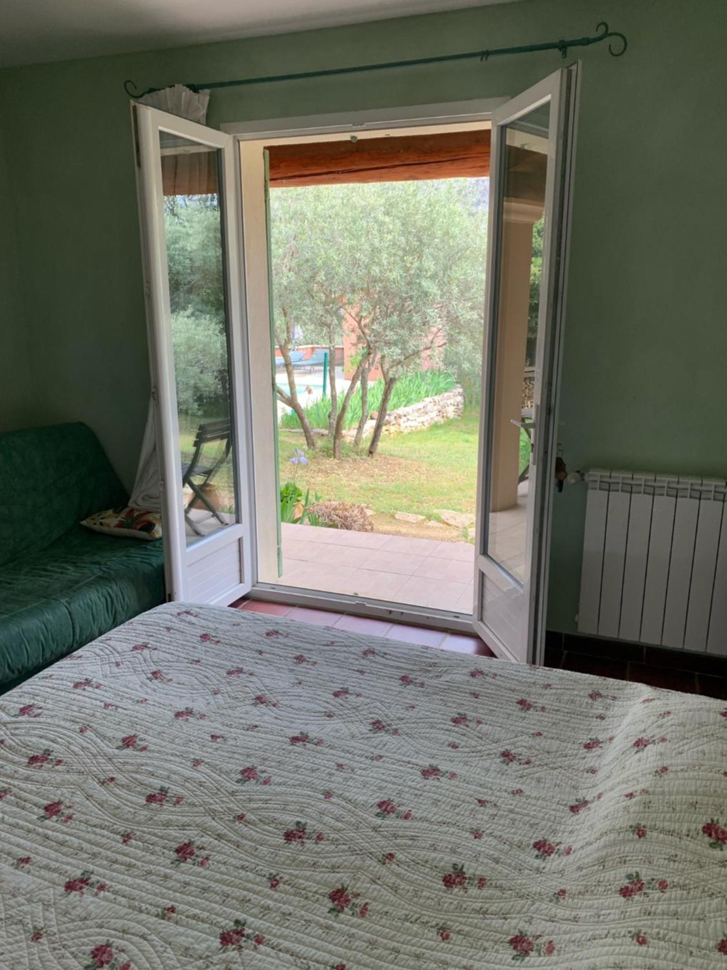 Ll Poulidetto Bed & Breakfast Lioux Dış mekan fotoğraf